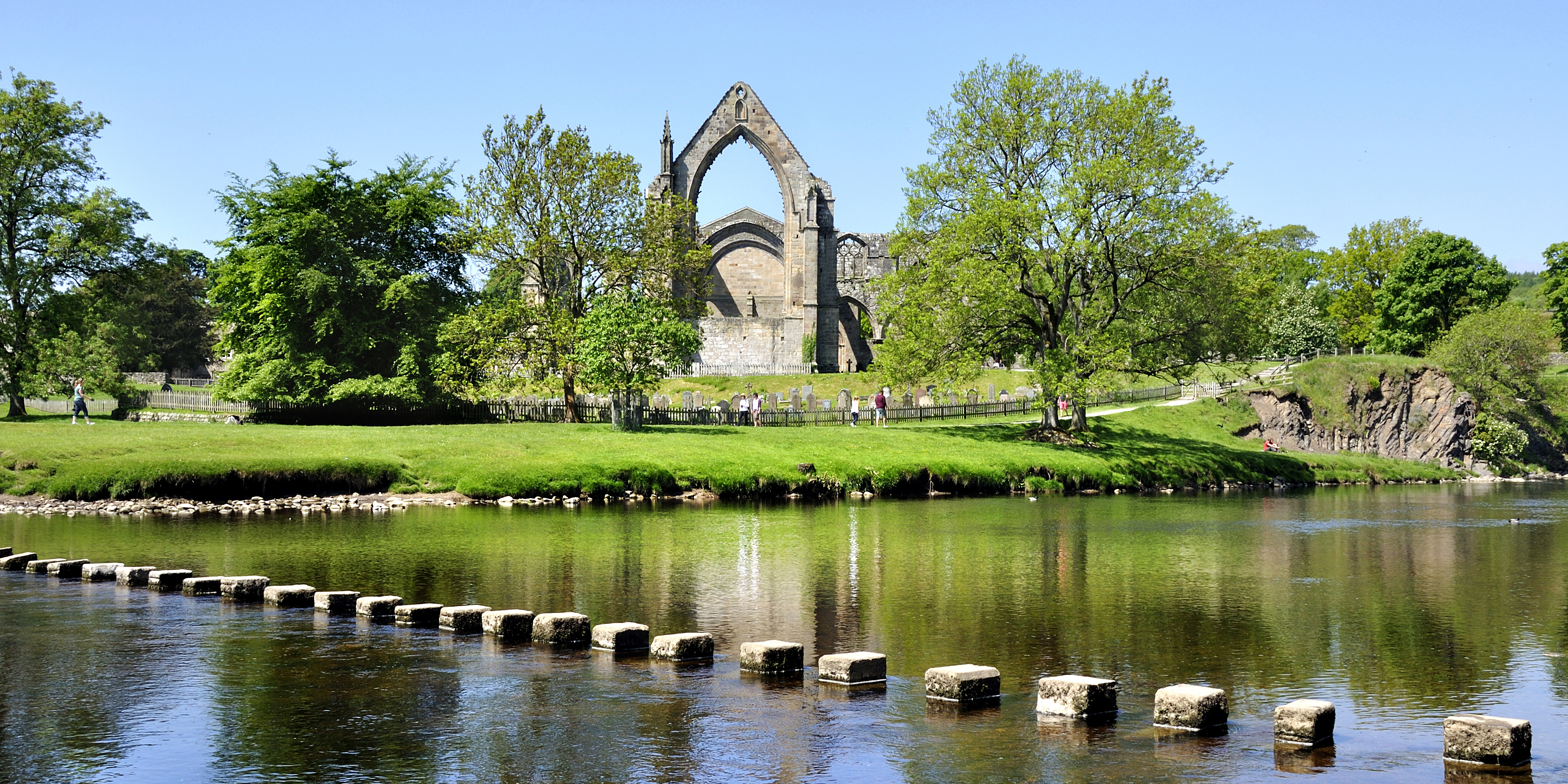 Bolton Abbey 1440 x 720