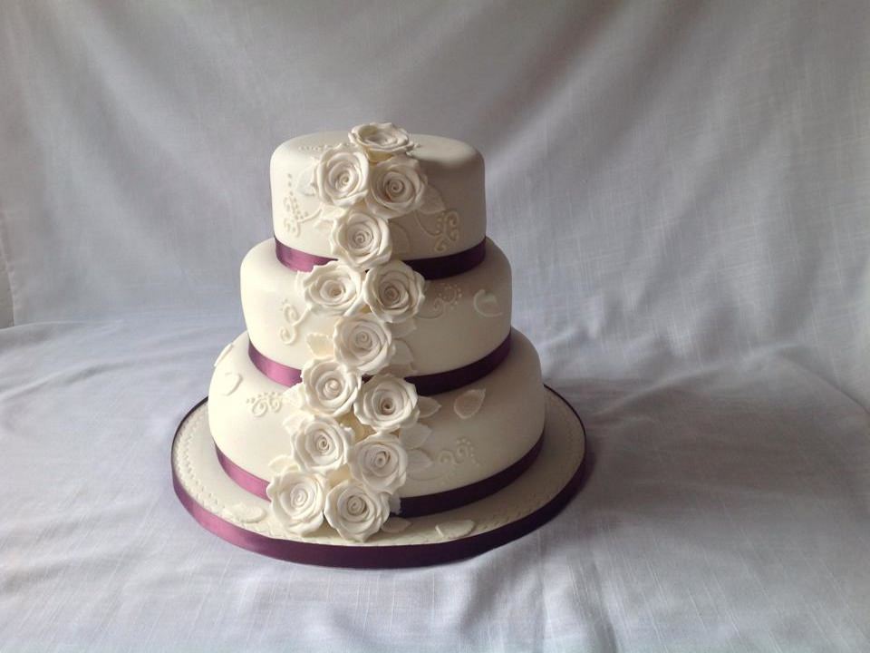 Best Wedding Cake Designers/ Makers Leeds Suppliers Guide