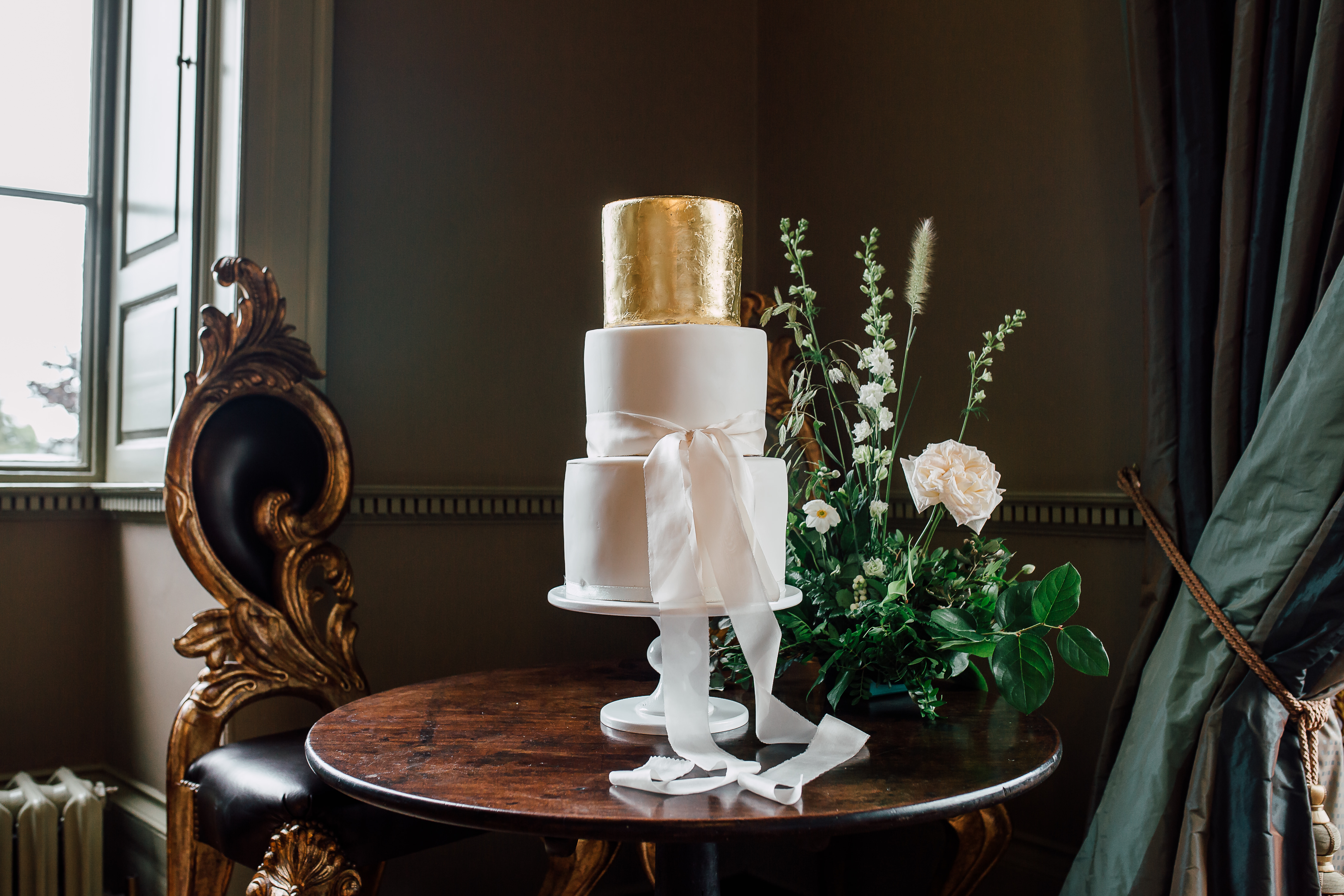 Dine Venues | Howsham Hall | Wedding Cake | Anecia & Ben