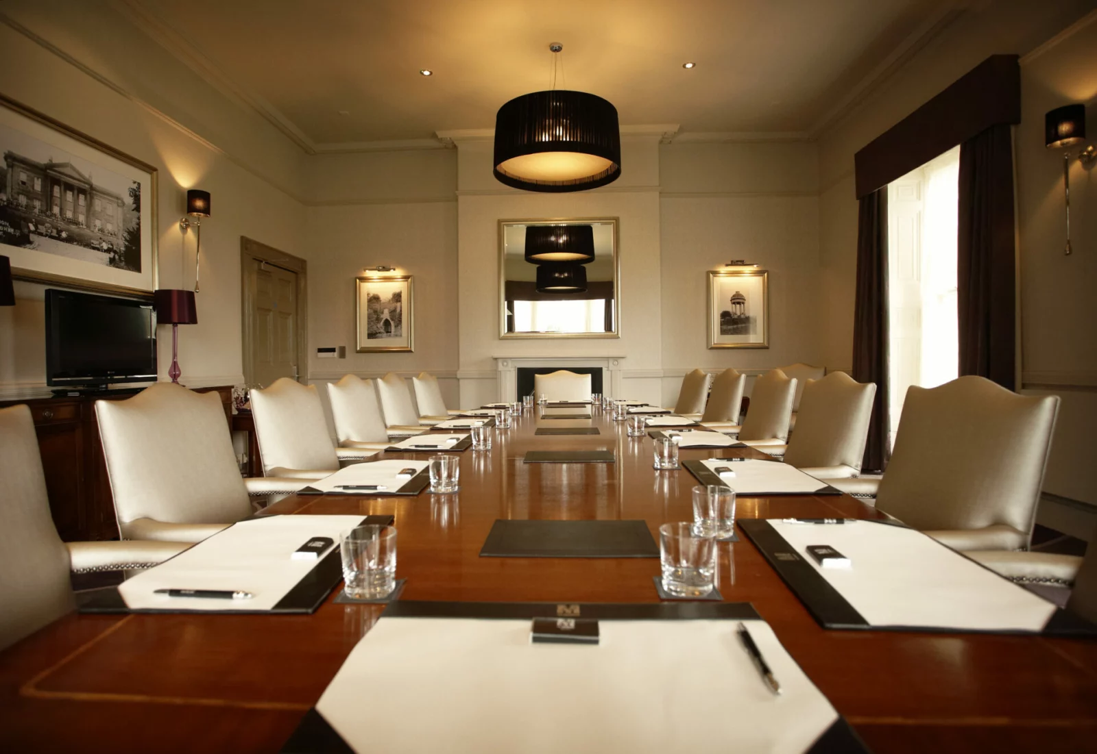 Dine Venues | The Mansion | Leeds Corporate Event Venue | Meeting room hire Leeds