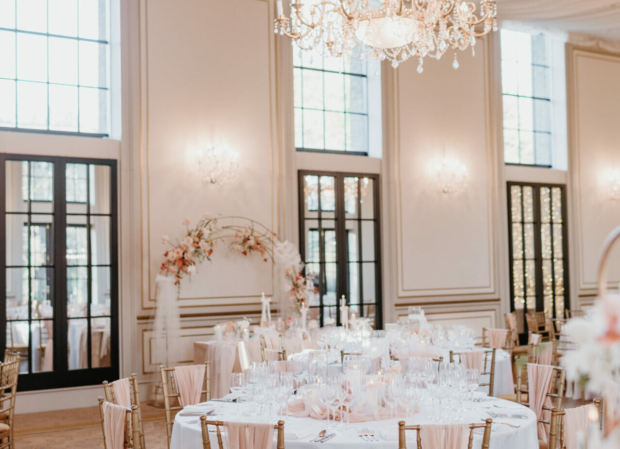 Dine Venues | Rise Hall | Spring wedding Yorkshire | Luxury wedding venue with bedrooms
